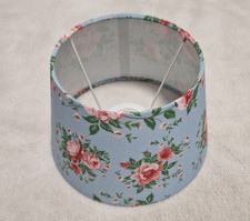Lampenschirm Blumen Rosa / Blau – Stoff – Neu – 15×20×13 cm – E14/E27