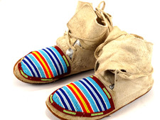 Vintage American Indian Beaded Leather Moccasins  8-3/4" inside length 