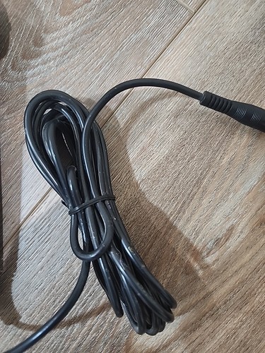 Genuine Black Dynamic Impedance Wired Microphone 600 With On/Off Switch 12' Cord - Picture 2 of 5