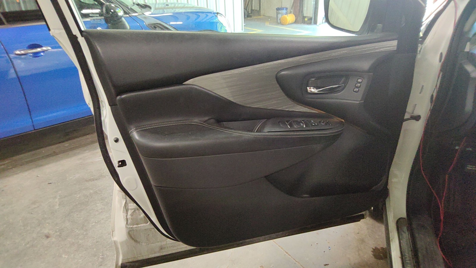 18 Nissan Murano OEM Front Left Driver Interior Door Trim Panel (Graphite)
