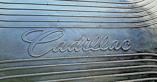 NOS NEW OEM GM Cadillac Trunk Mat Cargo Carpet Rubber Logo Ornament Emblem Liner - Picture 3 of 10