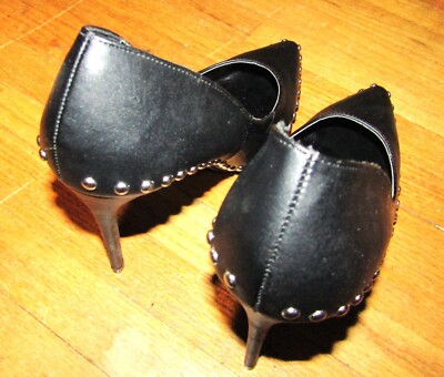 Sandal Alexander Mcqueen Spiked Leather Pumps Alexander