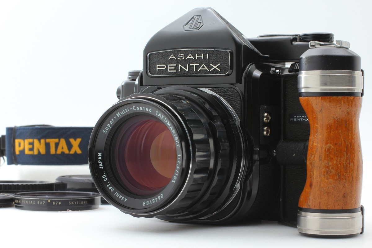 ［動作品］ (ペンタックス) PENTAX 67TTL+SMC-P PENTAX 67 TTL / smc TAKUMAR 6×7 105mm F2.4 木製グリップ付