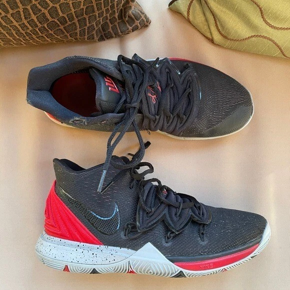 Kyrie 5 store big boys