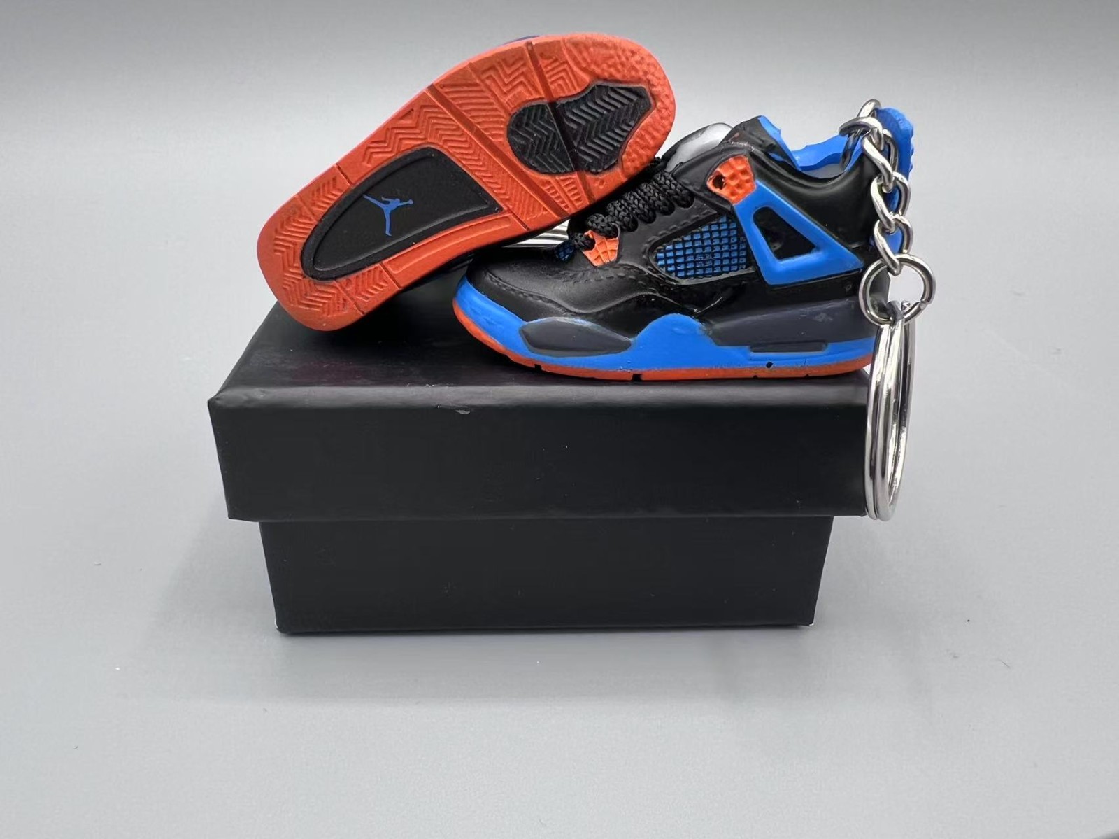 1/6 Iconic Retro 4 High Top 3D Mini Sneaker Keychain with Shoe Box 3D Gift/Charm image 2