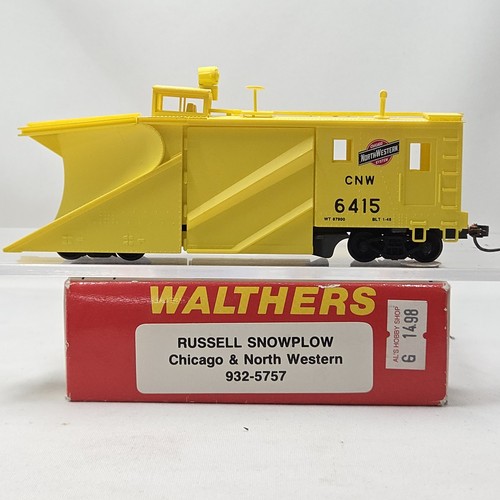 Quitanieves Russell montado RTR Walthers HO Chicago y NorthWestern C&NW #6415 | Zustand: New