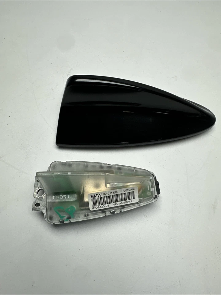 07-11 BMW E90 E92 3-SERIES ANTENA BARBATANA DE TUBARÃO TETO com CAPA 6972310 FABRICANTE DE EQUIPAMENTO ORIGINAL PRETO - Imagem 2 de 4