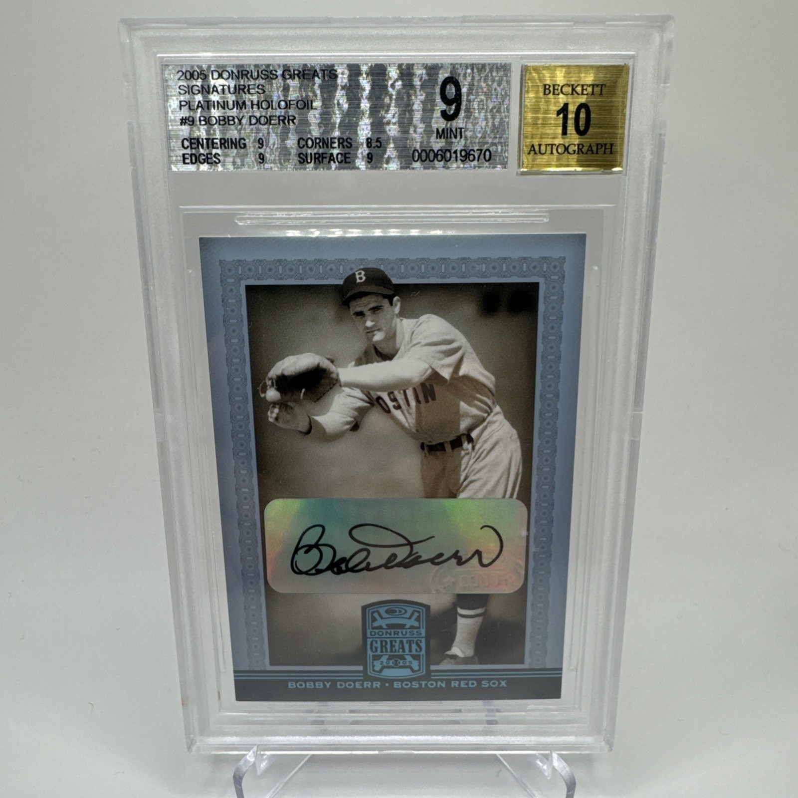 Bobby Doerr 2005 Donruss Greats #9 Auto Platinum Holofoil BGS 9