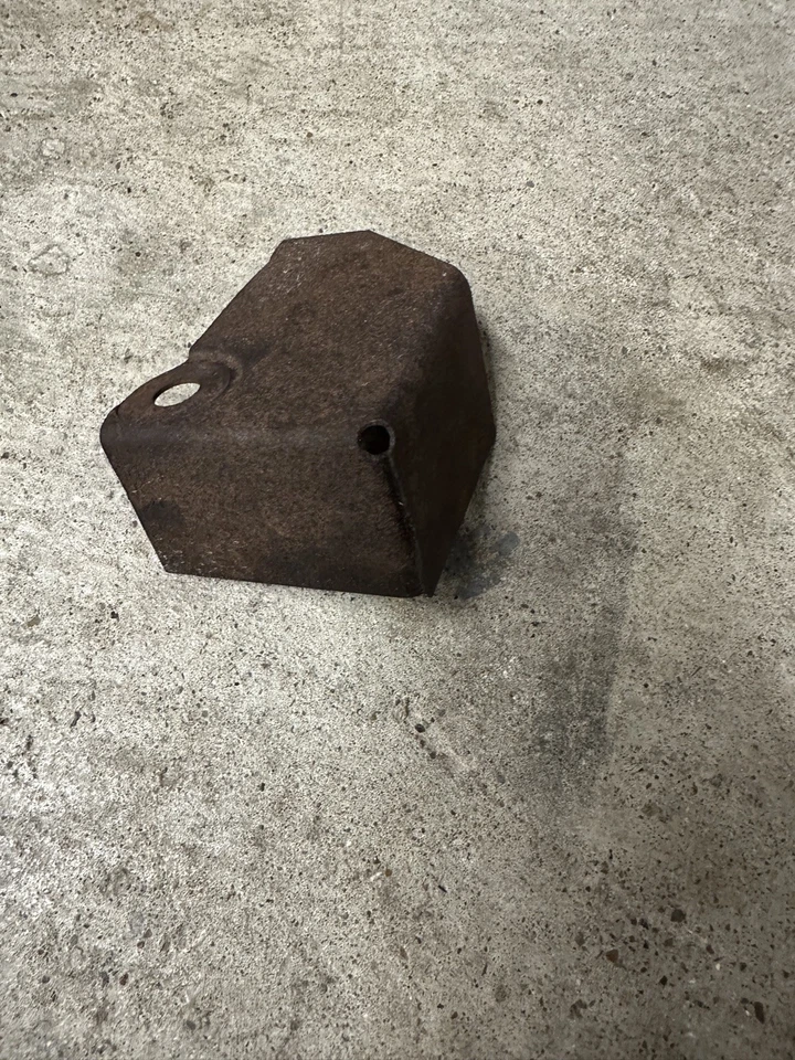 Colector de escape Jeep CJ 6 cilindros protector térmico 4.2 258 72-80 CJ5 CJ7 Foto 2 de 4