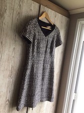 Tory Burch Navy Blue & Cream Boucle V Neck Dress Size 12 Lined