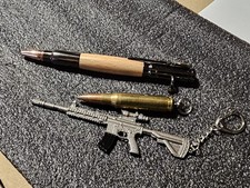 Kugelschreiber - Karabiner  / Patronen-Optik mit Repetier Schlüsselanhänger Set