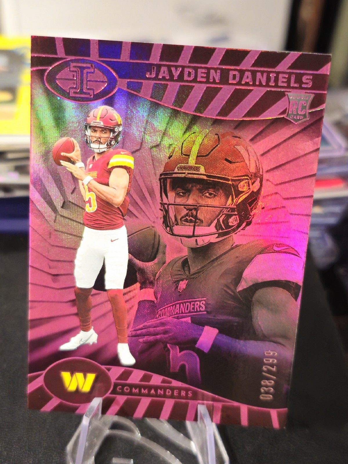 2024 Panini Illusions Trophy Collection Pink #93 Jayden Daniels RC #038/299 🔥