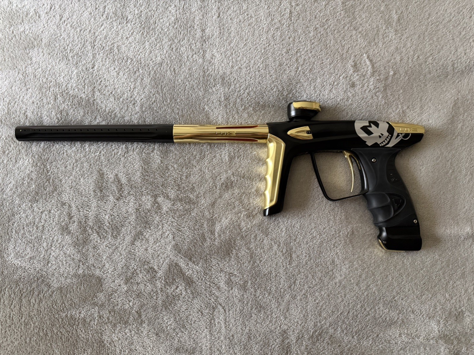 DLX Luxe Ice Paintball Marker - Mutiny Black and Gold