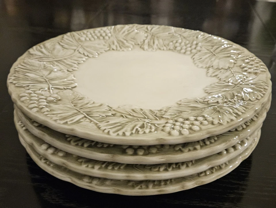 Williams Sonoma Napa Sage Green Plates Embossed Grape Leaf Design 11 5" Set Of 4 - Image 3 of 4