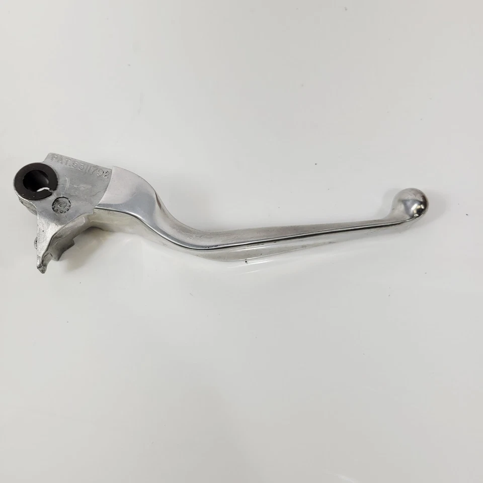 Palanca de mano de freno pulida genuina Harley Davidson Dyna OEM 45075-96 / 5311792 Foto 2 de 4