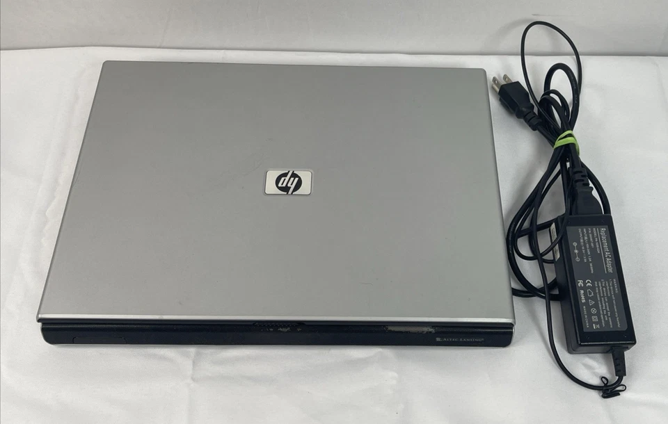 HP Pavilion Dv5000 Laptop Altec Lansing 15" 1,66 GHz & Netzteil Bundle - Bild 2 von 4