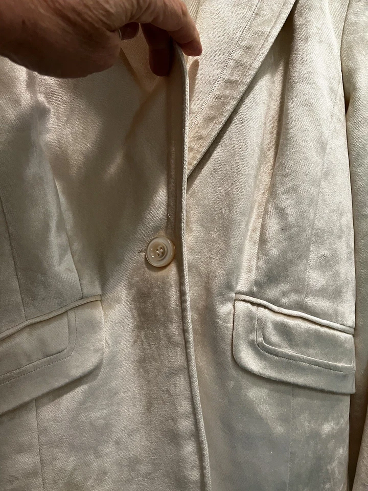 Vintage Bebe Ivory Crushed Velvet Pantsuit Size 10 EUC ***WORN ONCE*** - Image 2 of 4