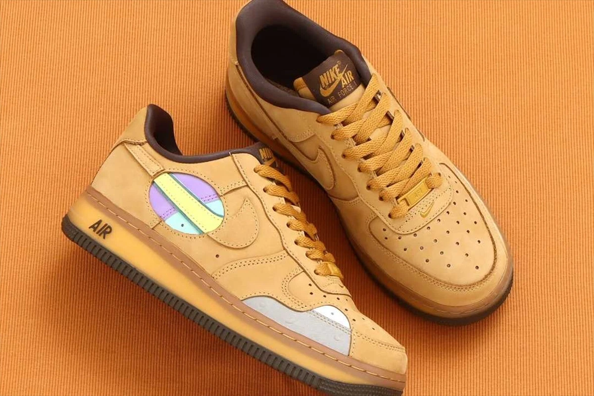 Nike Women's Air Force 1 Low '07 Wheat and Dark Mocha DQ7580-700 US 9.5 / 26.5cm
