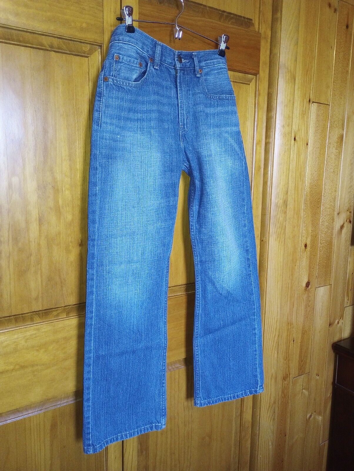 Picture 12 of 24