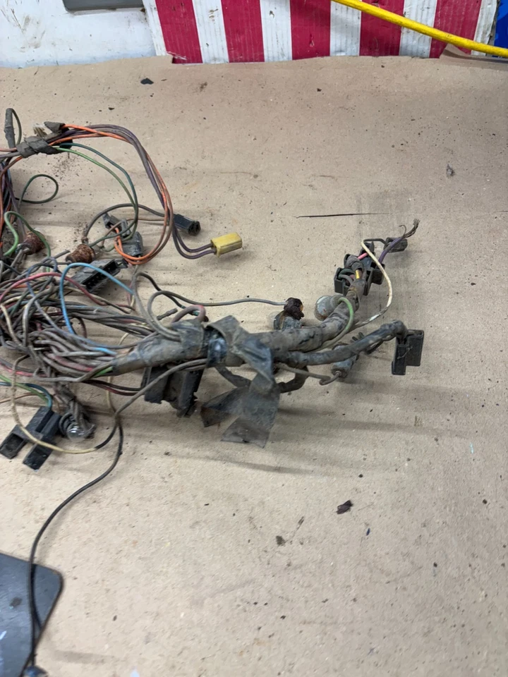 1966 1967 66 67 Pontiac GTO TEMPEST Lemans caja de fusibles mamparo cableado arnés Foto 2 de 4