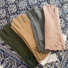 Pink Wool Blend Gloves with Lace Details Soft Women's Size F Japan