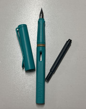 LAMY Safari Fountain Pen Aquamarine Medium Nib Black Ink Catridge NO BOX
