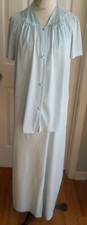 SOFT COMFY DELICATE BLUE w/APPLIQUE FLOWERS VANITY FAIR NYLON PAJAMA SET M/L