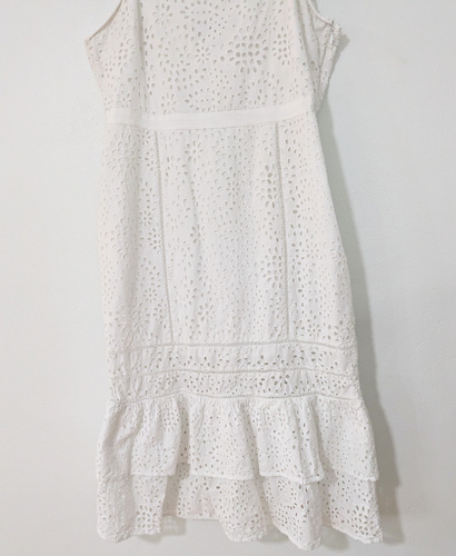 Banana Republic Trägerkleid mit Ösen Midi Länge Stufen Rüschen weiß 12 - Bild 3 von 11