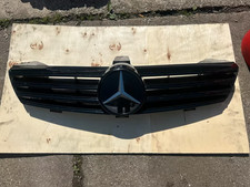 Original Mercedes CLS Kühlergrill schwarz W219 Original Mercedes CLS Kühlergrill schwarz W219