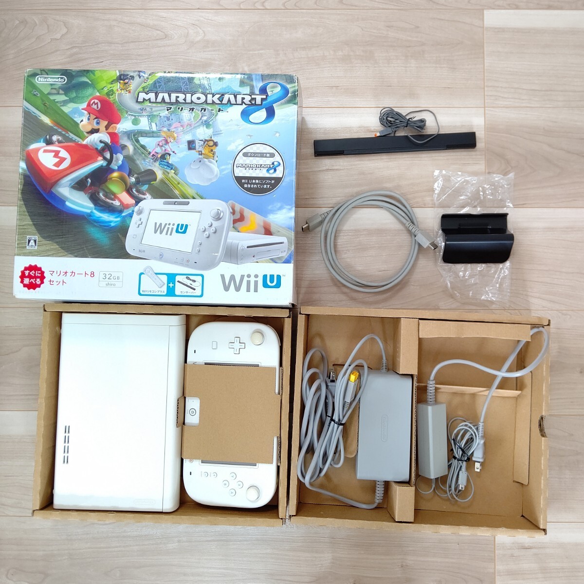 Nintendo Wii U Mario Kart 8 Deluxe Set White 32GB Tested Excellent
