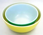 Vintage PYREX Primary Colors Nesting Mixing Bowl Set Of Two 1950's Exc. Cond.