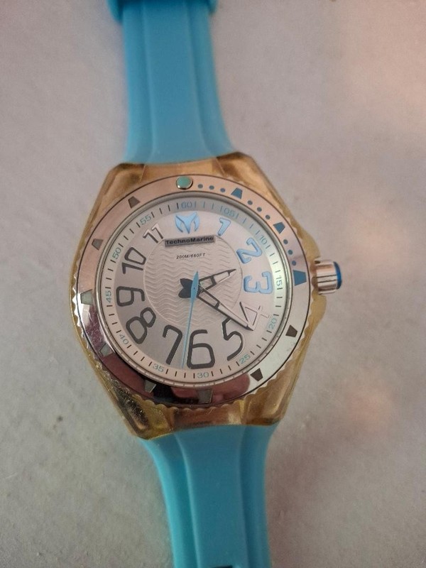 Technomarine Cruise collection watch. Rose gold and silver case.