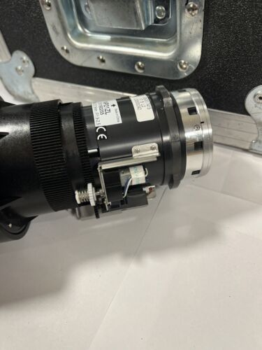 NEC NP21ZL Langzoom-Objektivprojektor 5,31-8,26 PX750U - Bild 5 von 7