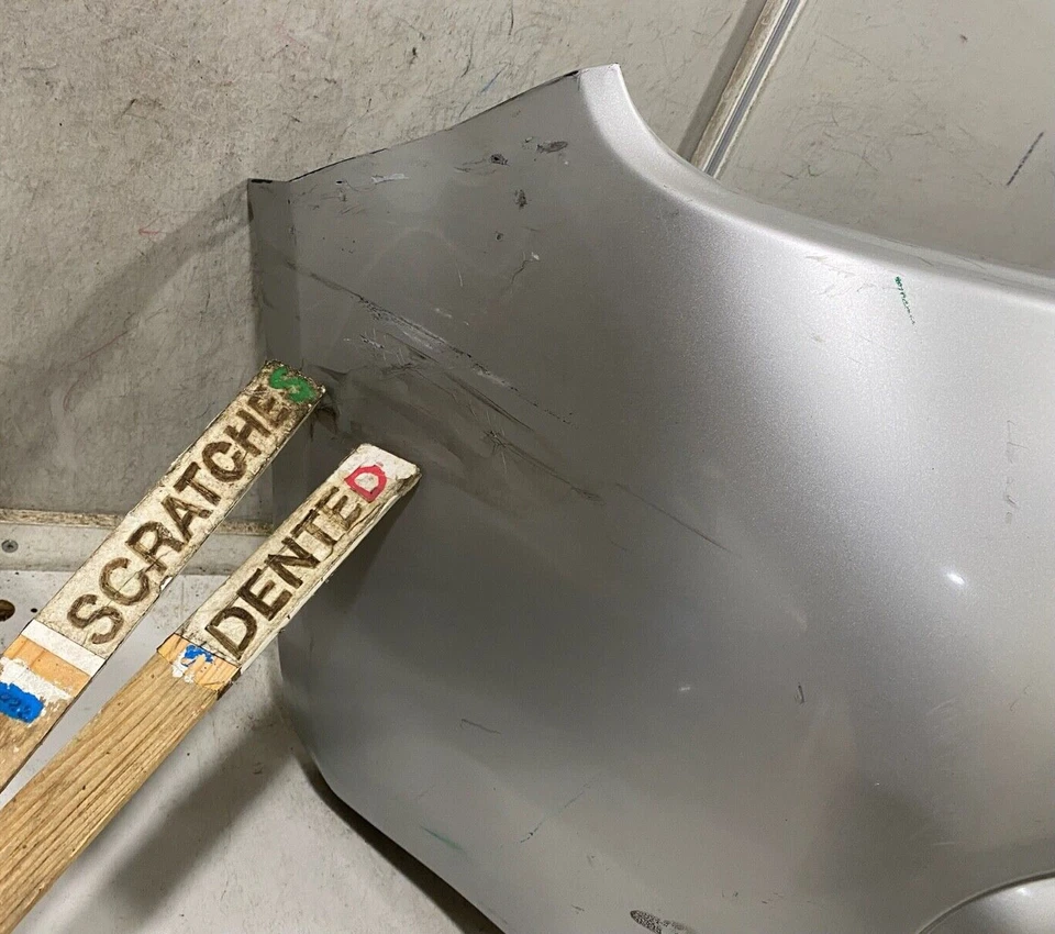 Cubierta del parachoques delantero Nissan Cube Base S SL 2009-2014 OEM 62022-1FC0H Foto 2 de 4