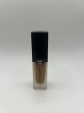 Givenchy Prisme Libre Skin-Caring Matte Found...