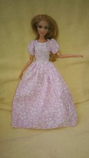 Barbie Puppen Kleid Prinzessin Ballkleid Blumen Blüten Brautkleid Hochzeit K12