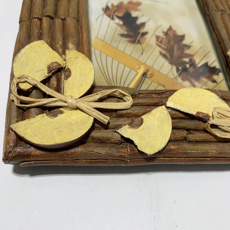 Connoisseur Canada 4X6 Picture Frame Ceramic Apple Slices and Twigs Photo Holder - Image 3 of 4