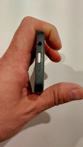 407.Blackberry Z10 - For Collectors - Unlocked - Picture 9 of 10