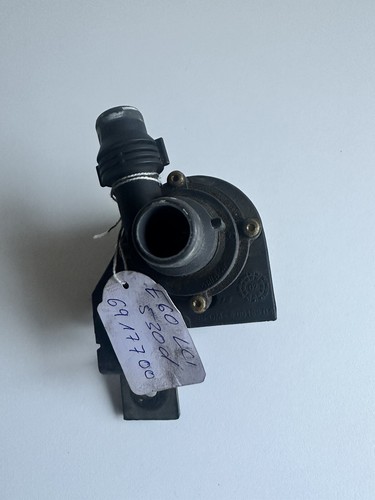 Zusatzwasserpumpe BMW 5 Touring E60 E61 530d 535d 6922647 6917700 Lci