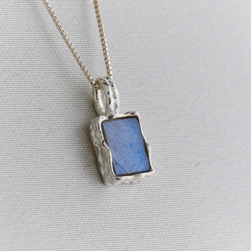 Labradorite Hammered Finish 925 Sterling Silver Gemstone Pendant