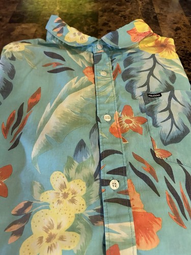 Volcom Shirt Mens 2 XL Multicolor Hawaiian Short Sleeve Floral Colorful Casual - Picture 8 of 10