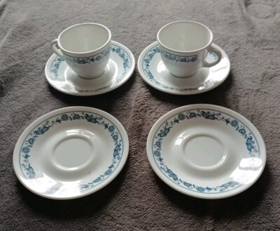 A1/BC   2 TASSEN + 4 UNTERTASSEN CORELLE CORNING NY USA SEHR GUTER ZUSTAND!  