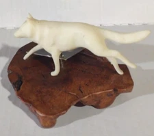 Vintage John Perry Pellucida Wolf on Burlwood Base 4.5" Figurine