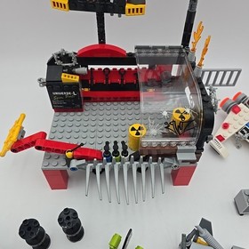 LEGO&reg; Space Police 5980 - Squidmans Pitstop - Limited Edition As Pictured