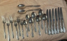 Oneida AXIS Stainless Steel Silverware Flatware USA set of 21 Mixed Lot pieces