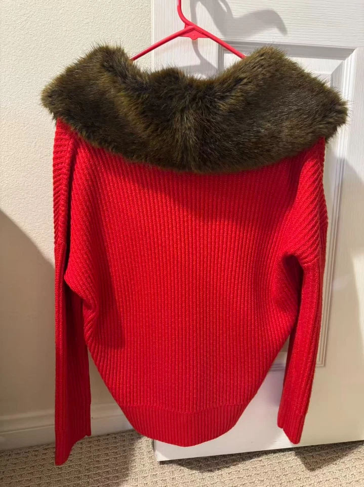 St. John Boutique Wool Cardigan Sweater with Detachable Faux Fur Collar Size P - Image 3 of 4