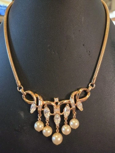 VINTAGE CROWN TRIFARI 1960'S GOLD TONE SNAKE CHAIN RHINESTONES NECKLACE