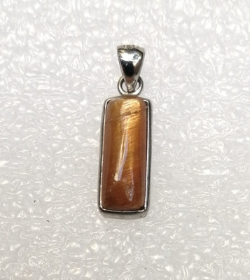 Silver 925 pendant with natural sunstone