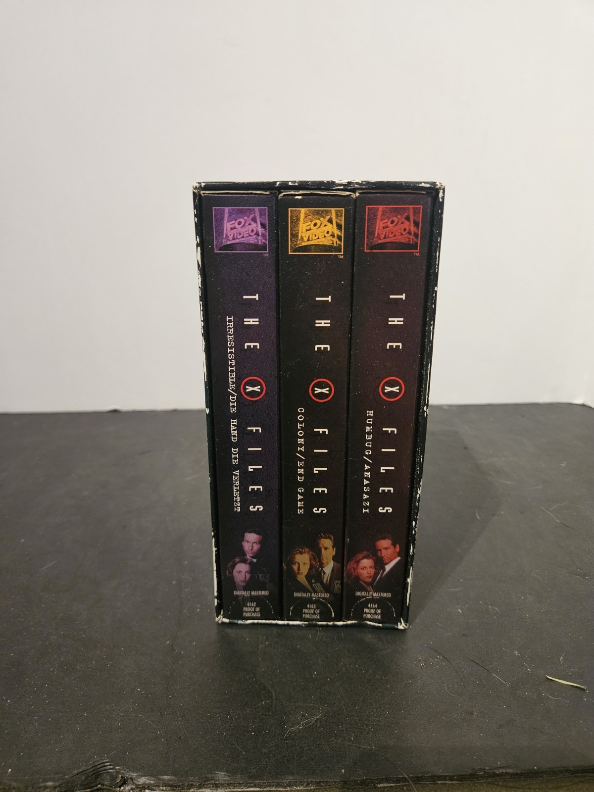 The X-Files Boxed Set - Vol. 4 (VHS, 1997, 3-Tape Set)