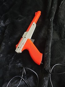 An Original 1984 Nintendo With OG Zapper